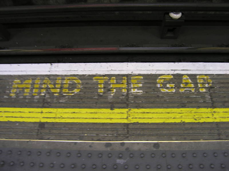London, April 13-15th 2007: Meeting Sun Lim. The tube: Mind the gap! It's to remind people not to fall between the train and the platform (because it hurts).